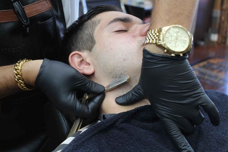 Beard trim and shape-up